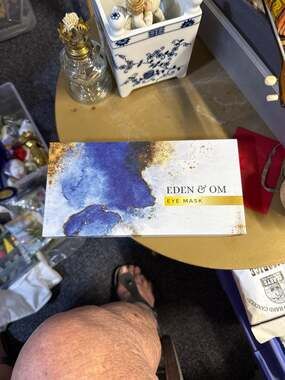Eden & Om Bamboo Sleep Mask in Navy